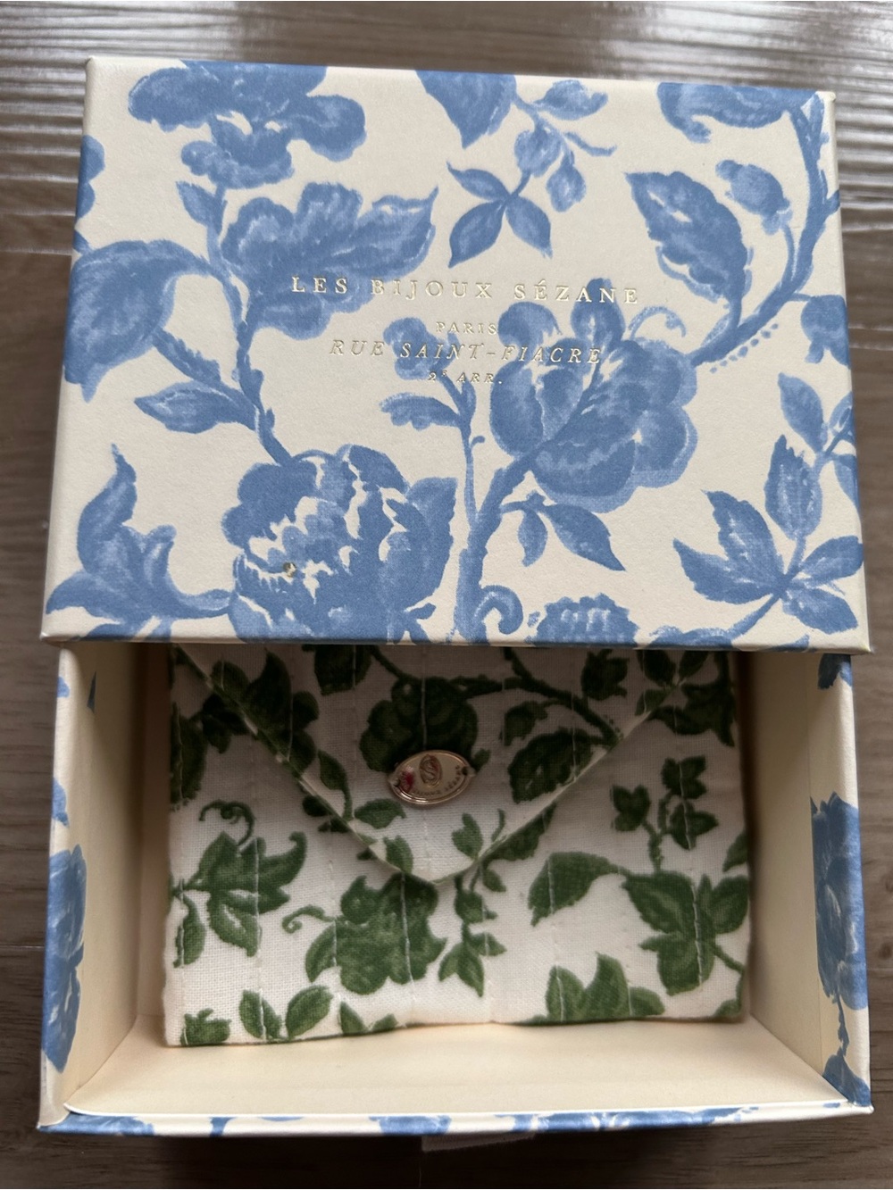 🇫🇷 Sézane Floral Jewelry Box in white & Blue plus quilted Pouch in Green & Cream